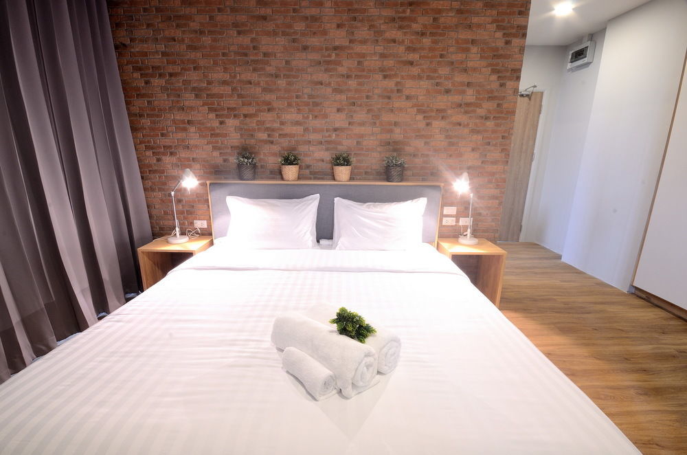 Nest By Sangob Hotel Bangkok Buitenkant foto