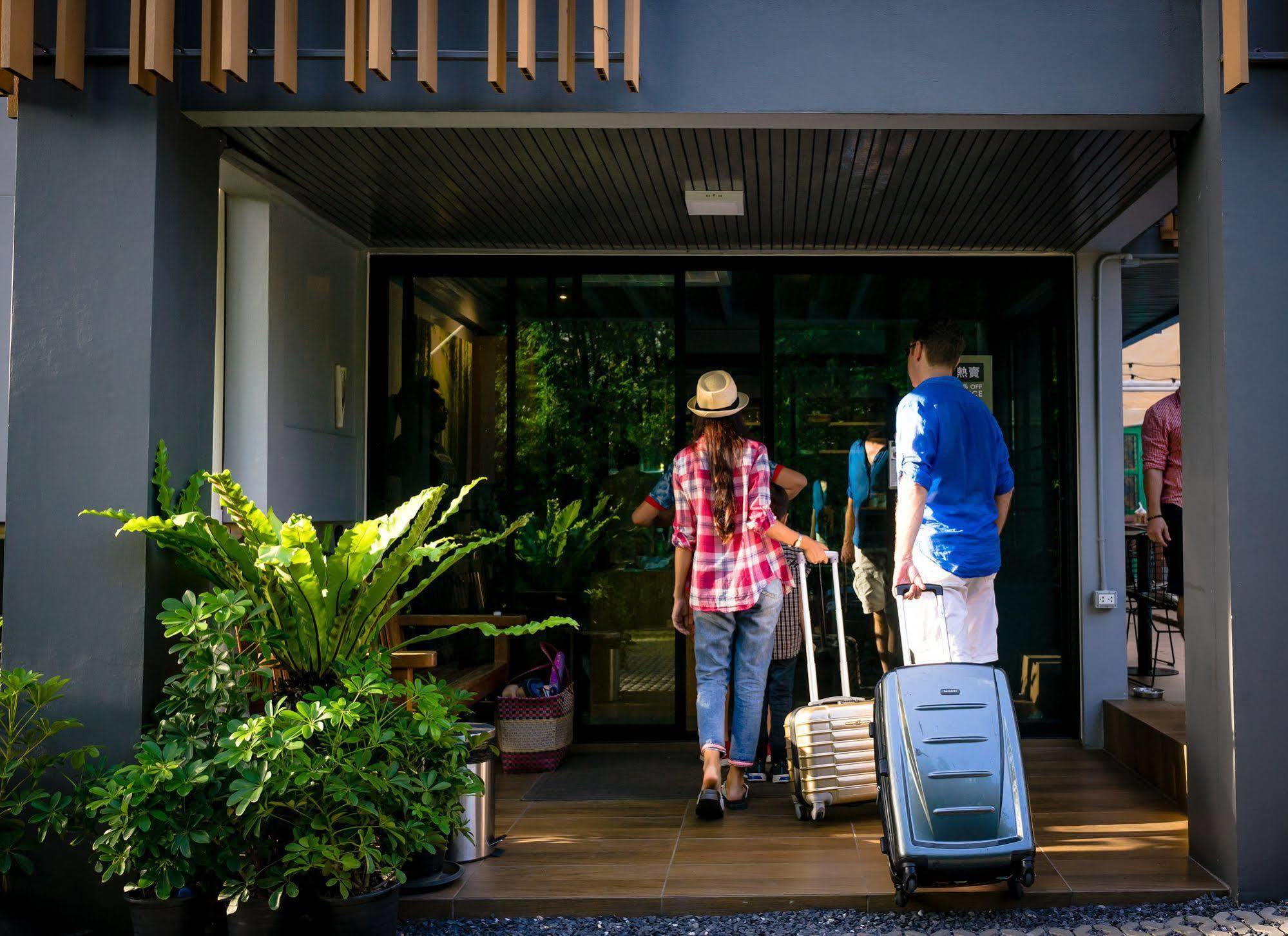 Nest By Sangob Hotel Bangkok Buitenkant foto