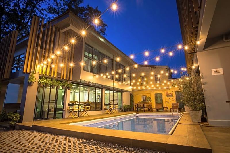 Nest By Sangob Hotel Bangkok Buitenkant foto