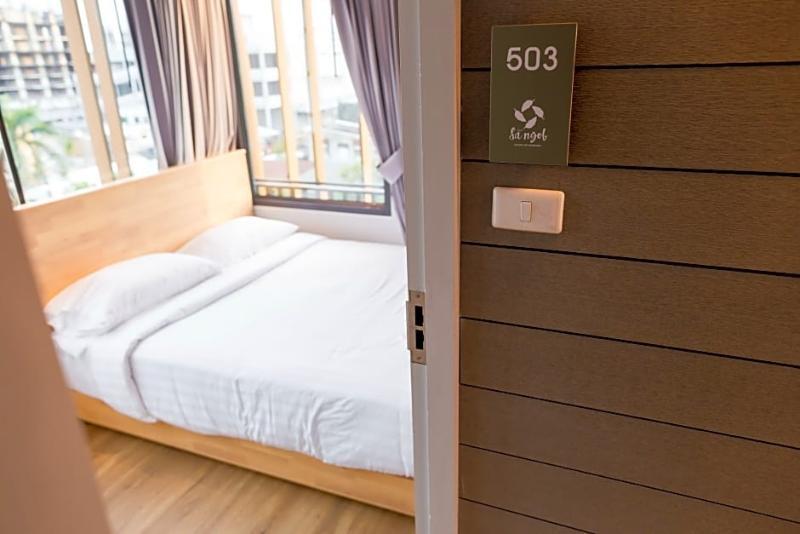 Nest By Sangob Hotel Bangkok Buitenkant foto