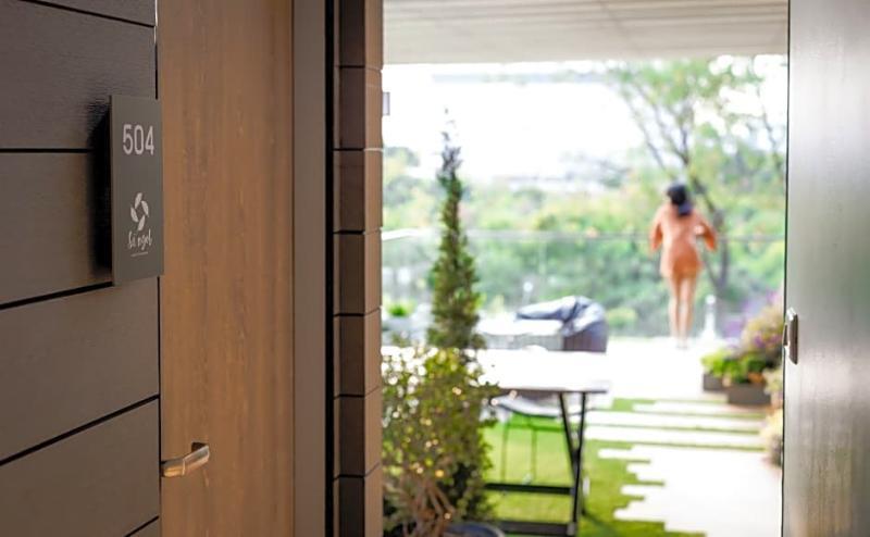 Nest By Sangob Hotel Bangkok Buitenkant foto