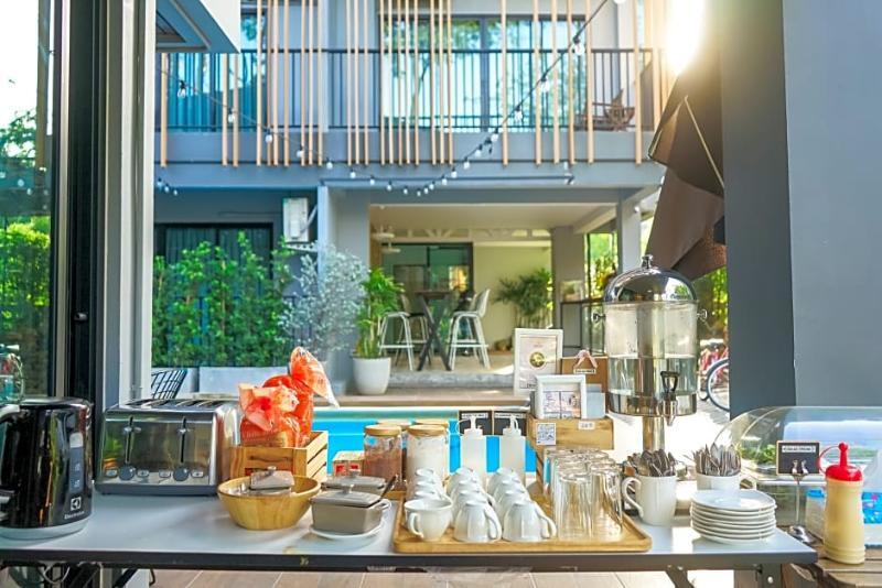 Nest By Sangob Hotel Bangkok Buitenkant foto